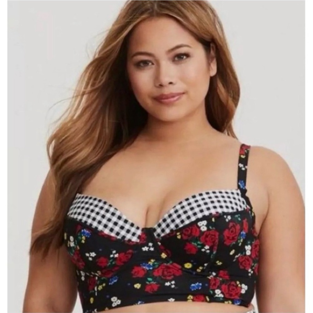 Torrid Balconette Swim Bikini Bathing Suit Top size 00